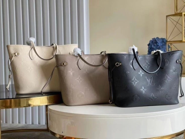 Louis Vuitton Neverfull Clara