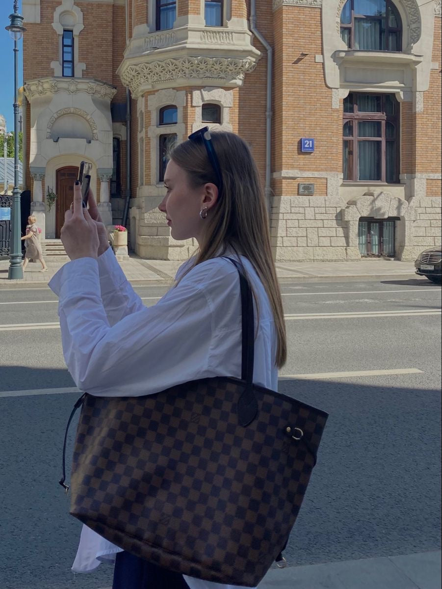 Louis Vuitton Neverfull Brown