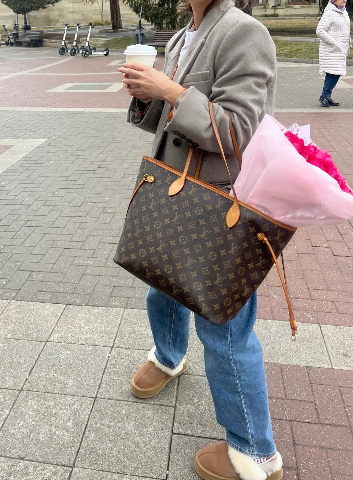 Louis Vuitton Neverfull Classic