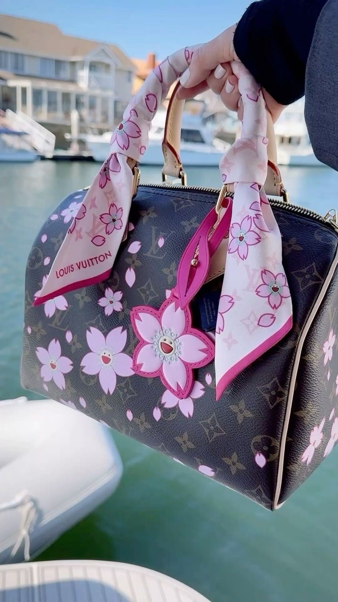 Louis Vuitton Baúl Flowers