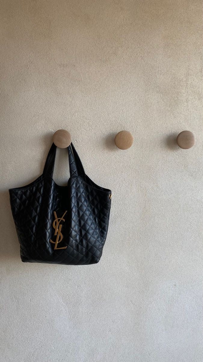 Yves Saint Laurent Maxi Bolso Black