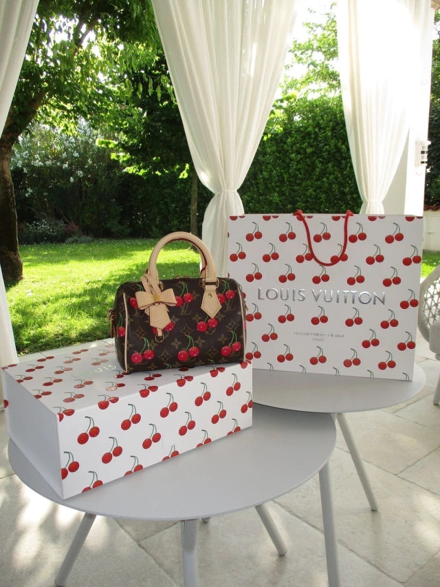 Louis Vuitton Baúl Cherry