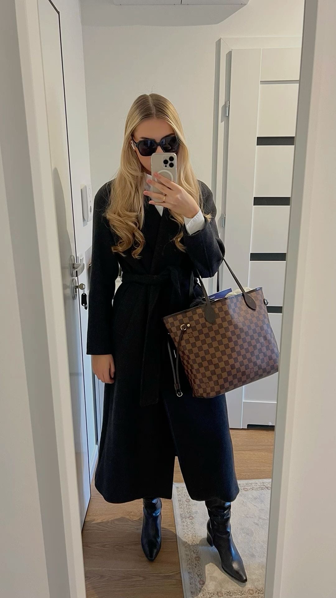 Louis Vuitton Neverfull Brown