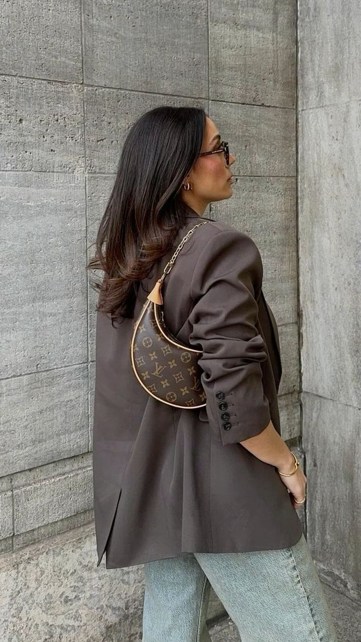 Louis Vuitton Loop Classic