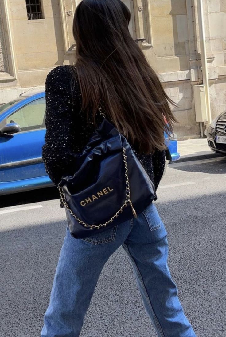 Chanel 22