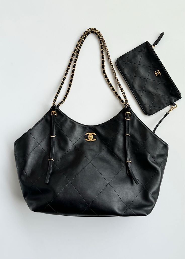 Chanel Tote Bag