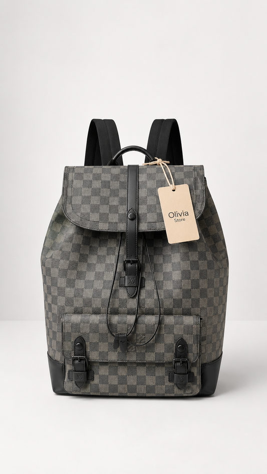 13. Louis Vuitton Mochila Gris Claro