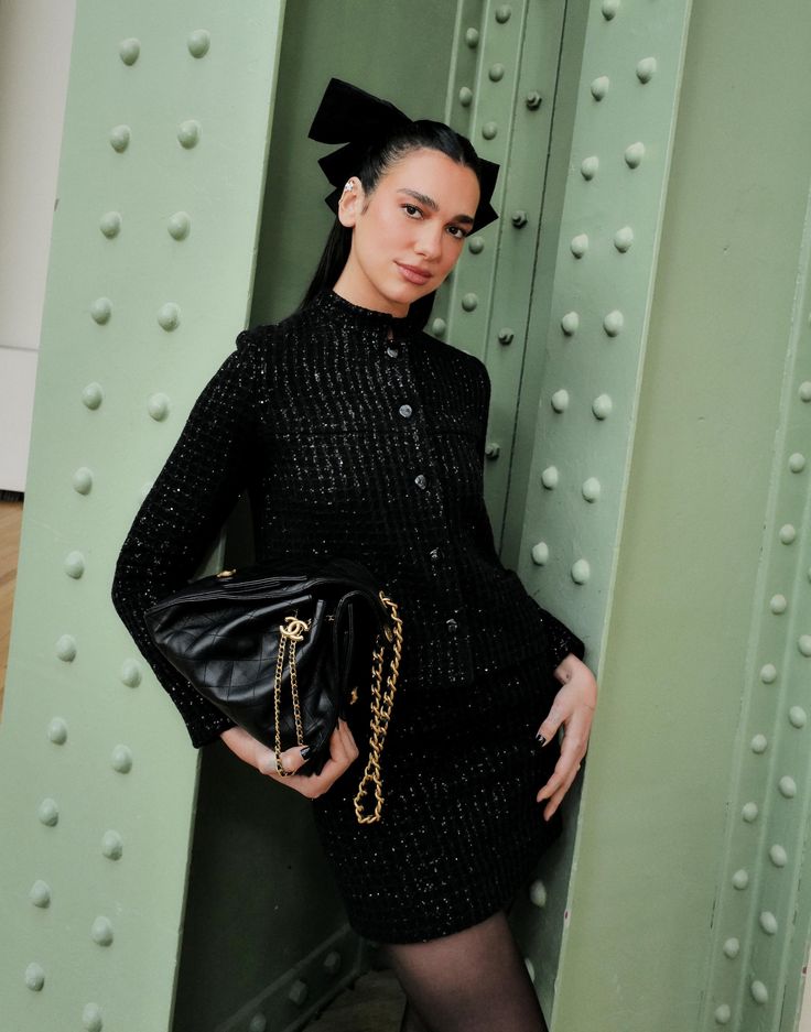 Chanel 25 Black