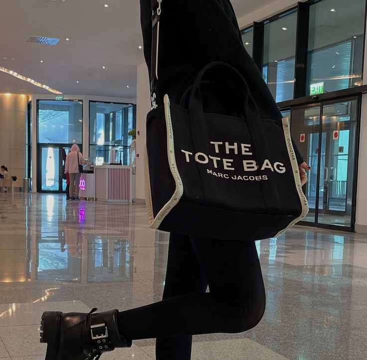 Marc Jacobs Tote