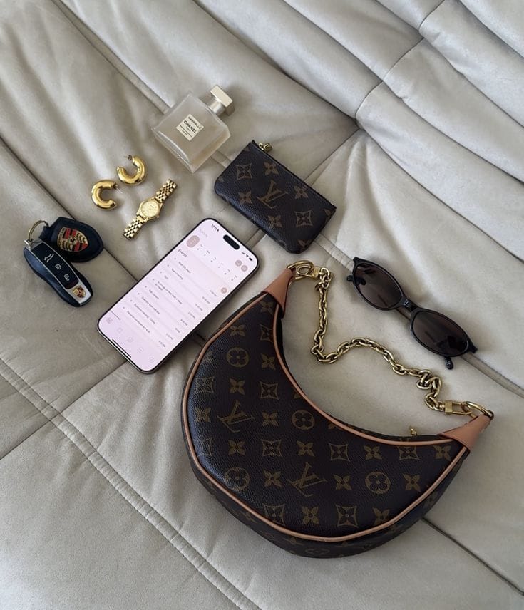 Louis Vuitton Loop Classic